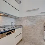14th Floor Panoramic View Apartman