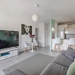 14th Floor Panoramic View Apartment *